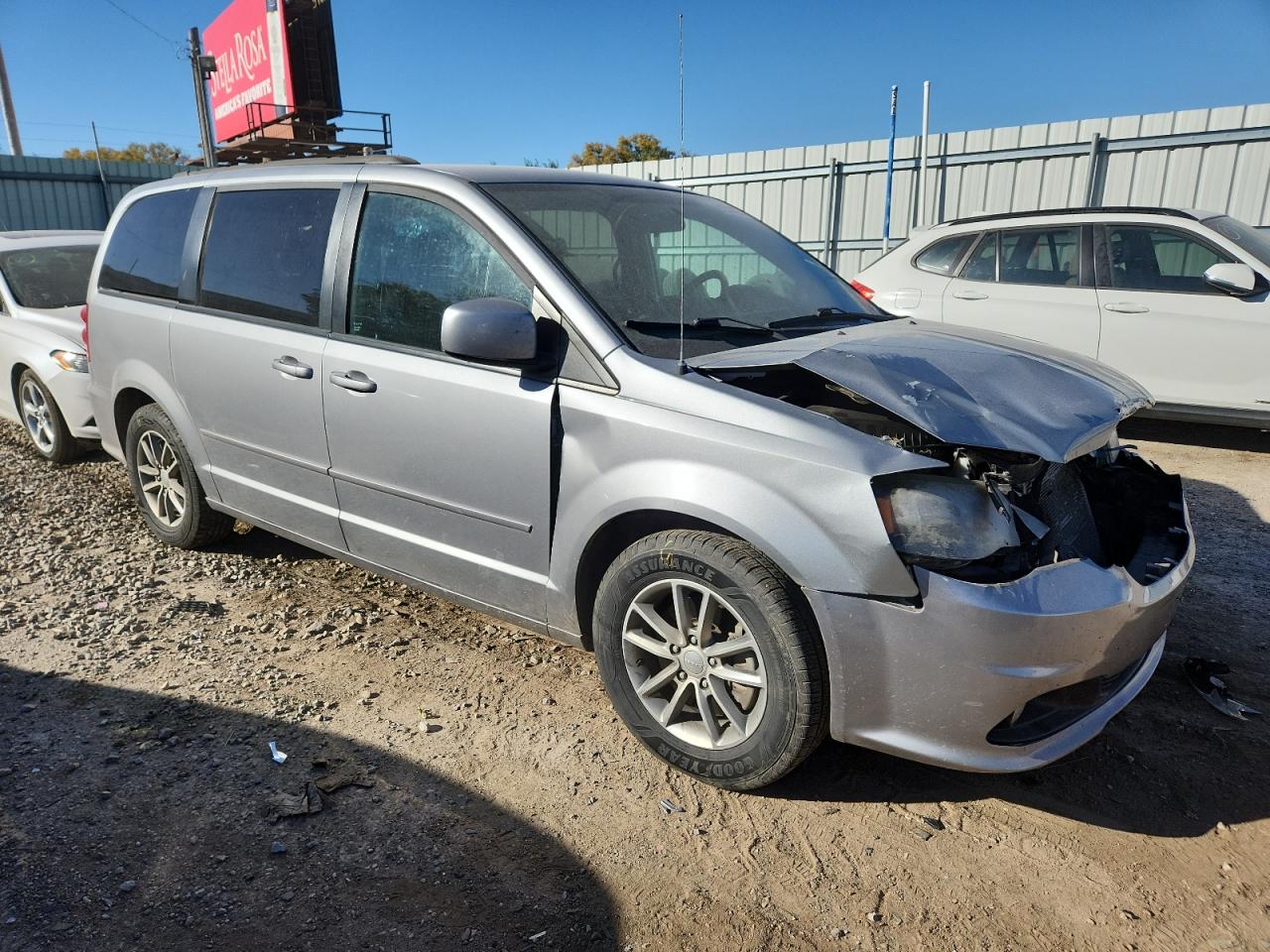 Dodge Caravan R/t Image 5