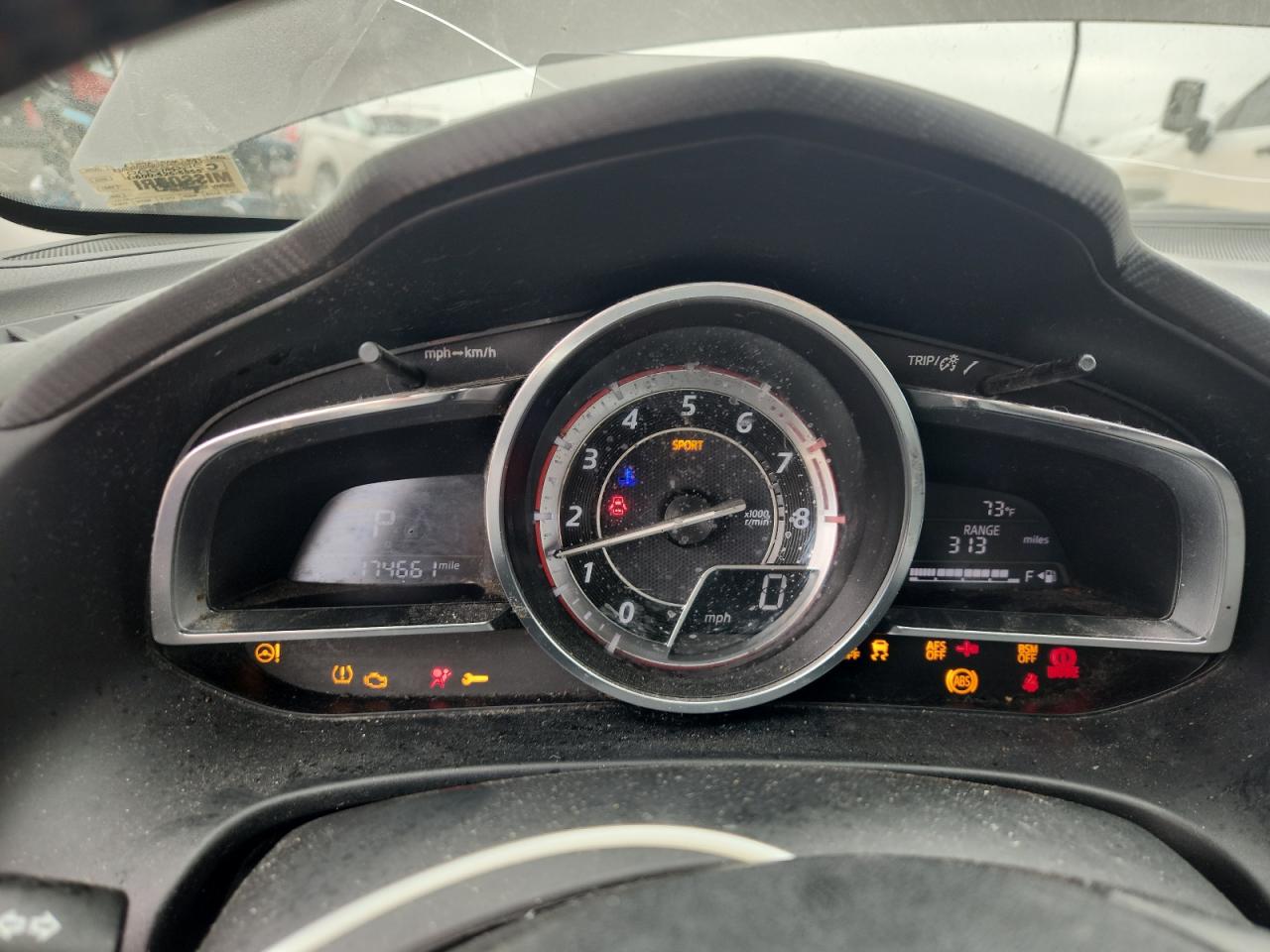 Mazda 3 Grand Touring Image 5