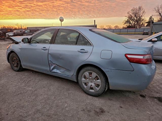 Toyota Camry Ce Image 6