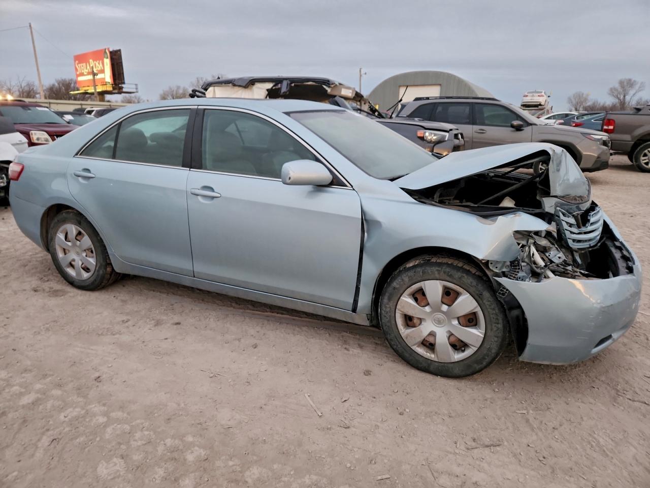 Toyota Camry Ce Image 5