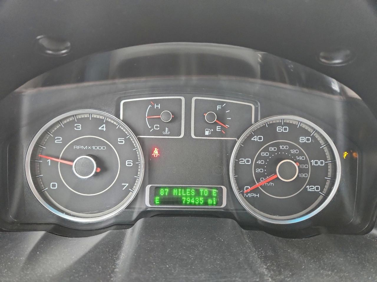 Ford Taurus Se Image 12