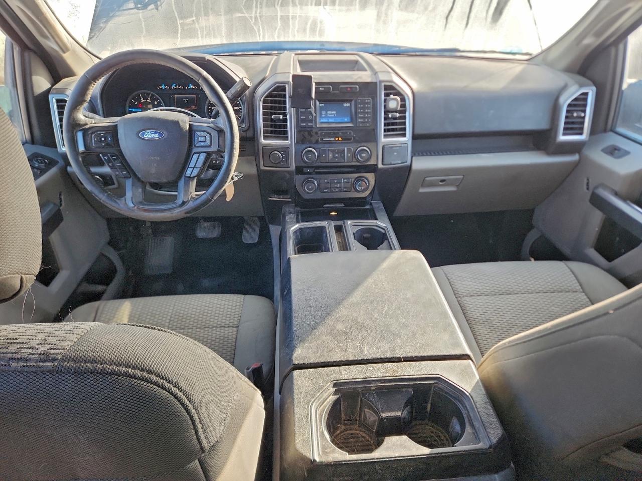 Ford F-150 Super Cab Image 8