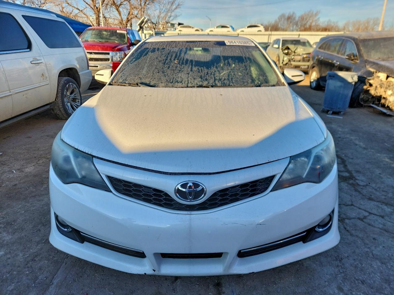 Toyota Camry Base Image 7