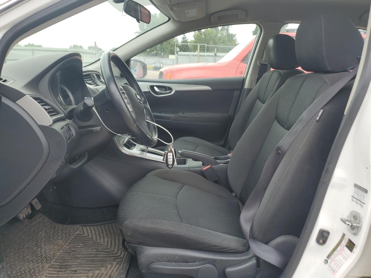 Nissan Sentra S Image 8