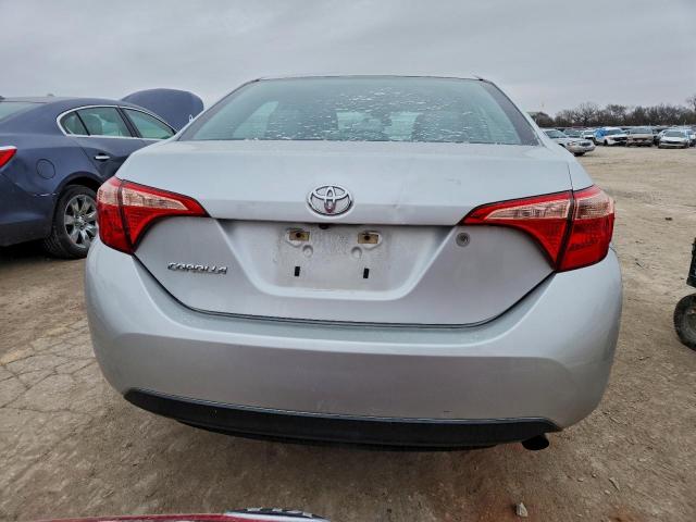 Toyota Corolla L Image 11