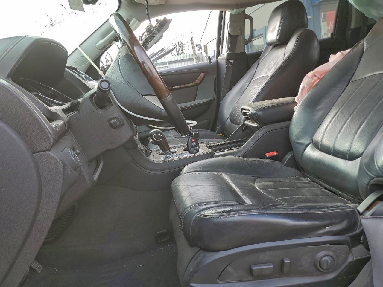 GMC Acadia Denali Image 8