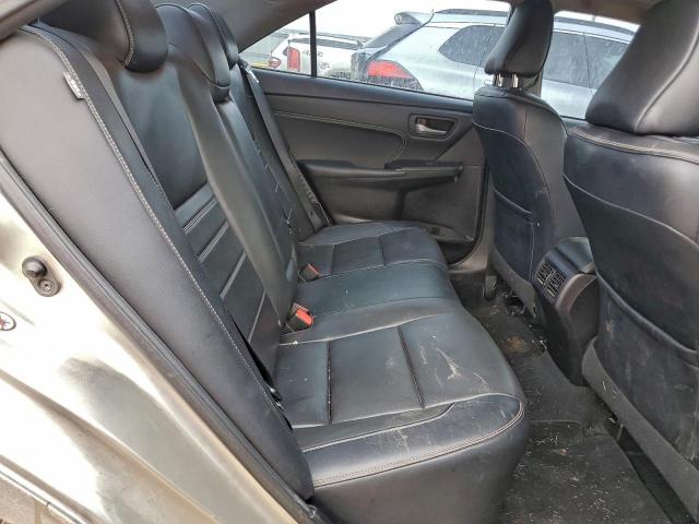 Toyota Camry Hybrid Image 2