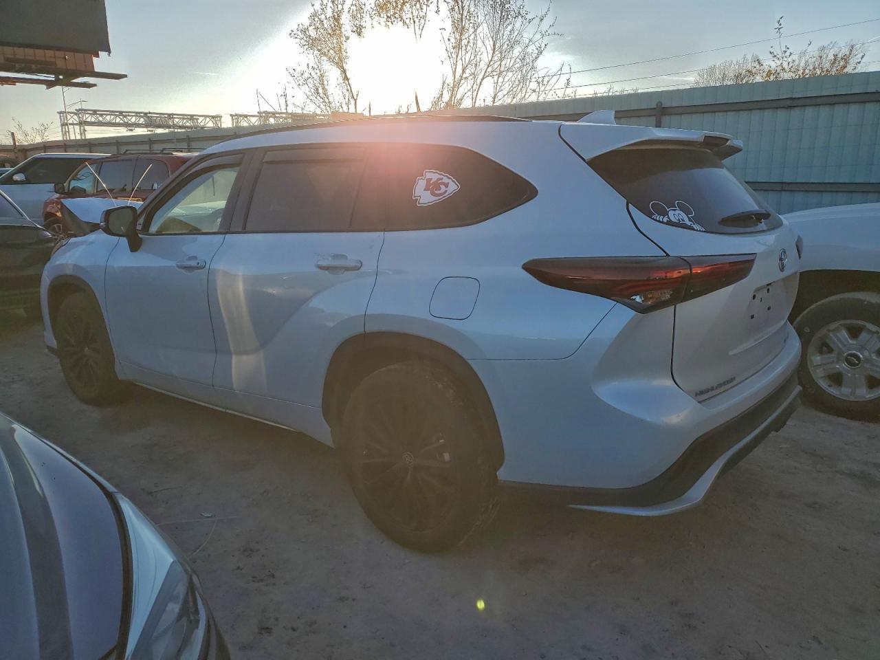 Toyota Highlander Le Image 11