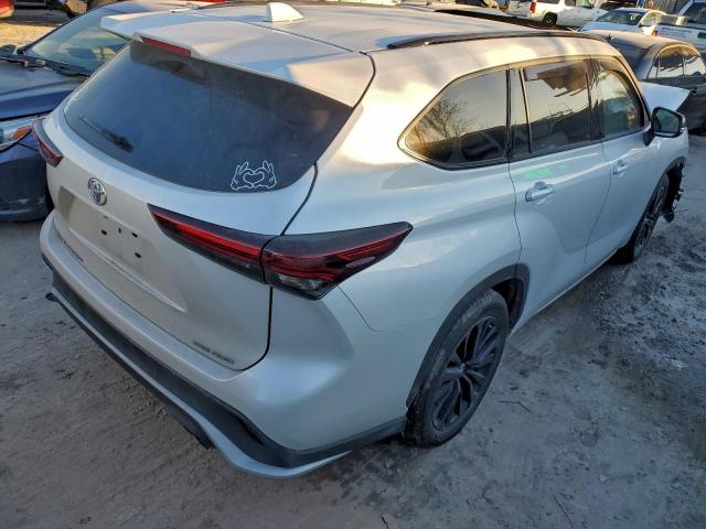 Toyota Highlander Le Image 5