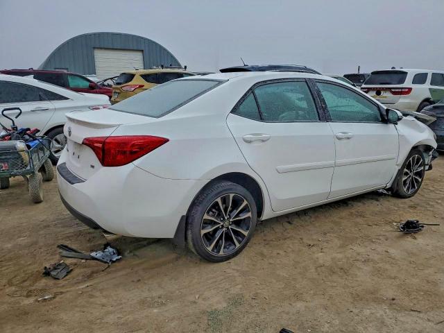 Toyota Corolla L Image 5