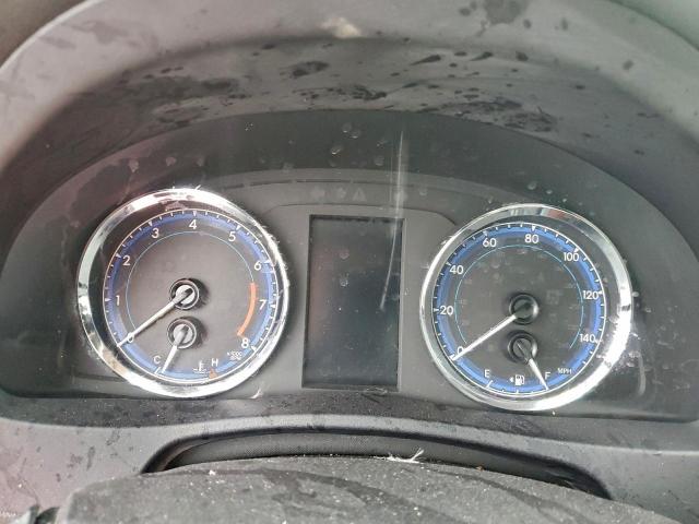 Toyota Corolla L Image 9