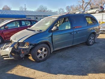  Salvage Dodge Caravan