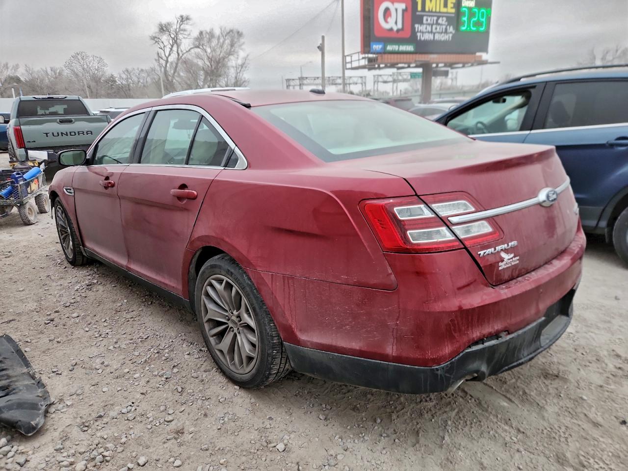 Ford Taurus Limited Image 9