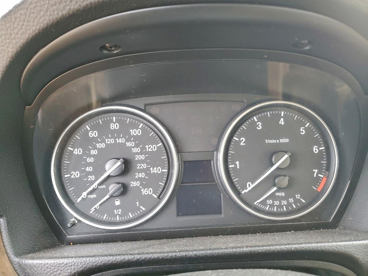 BMW 3 Series Xi Image 12