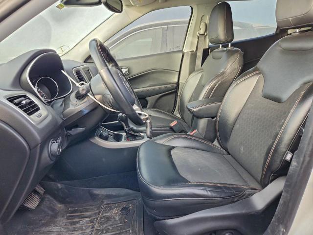 Jeep Compass Latitude Image 3