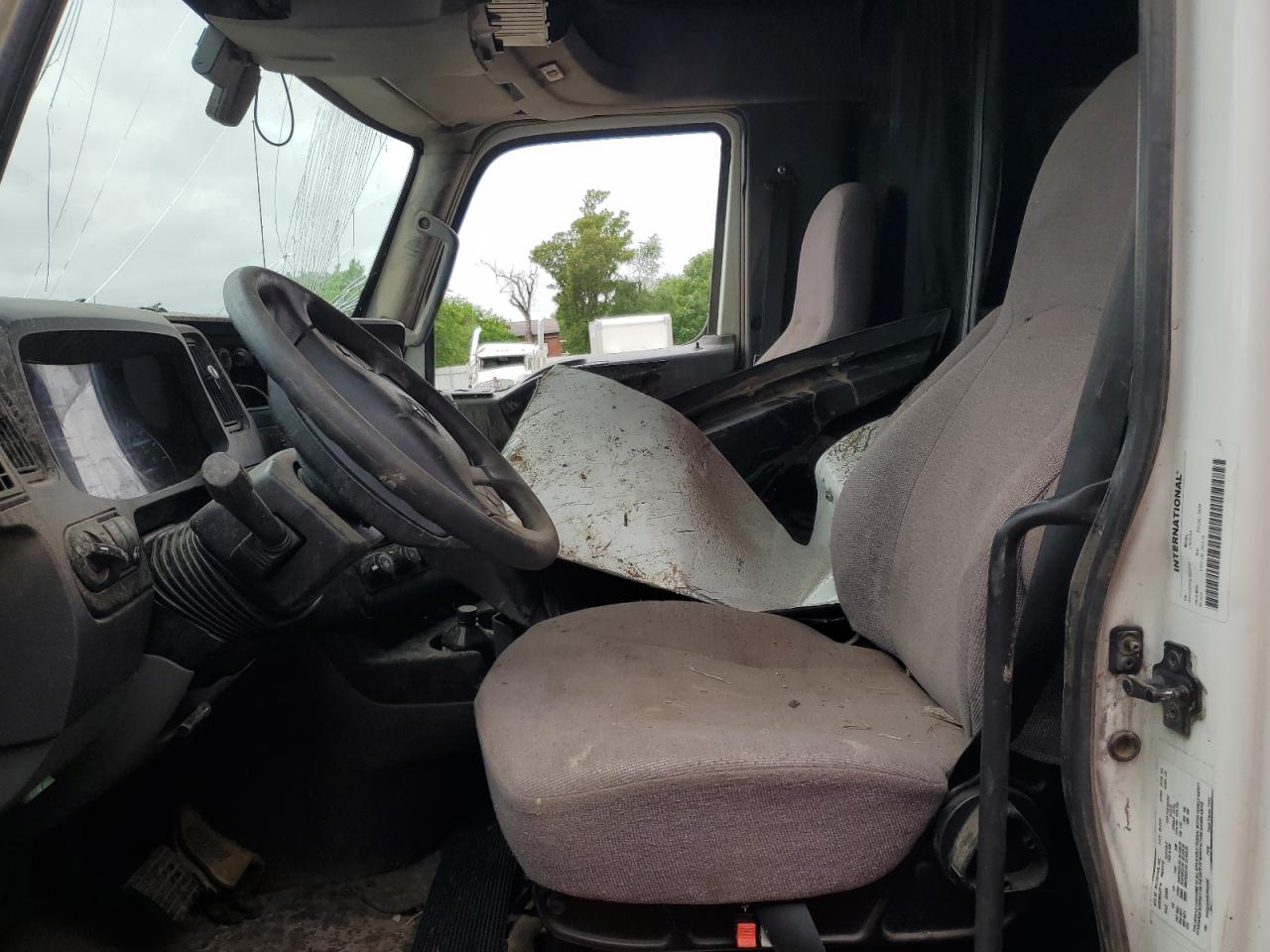 International Lt625 Image 5