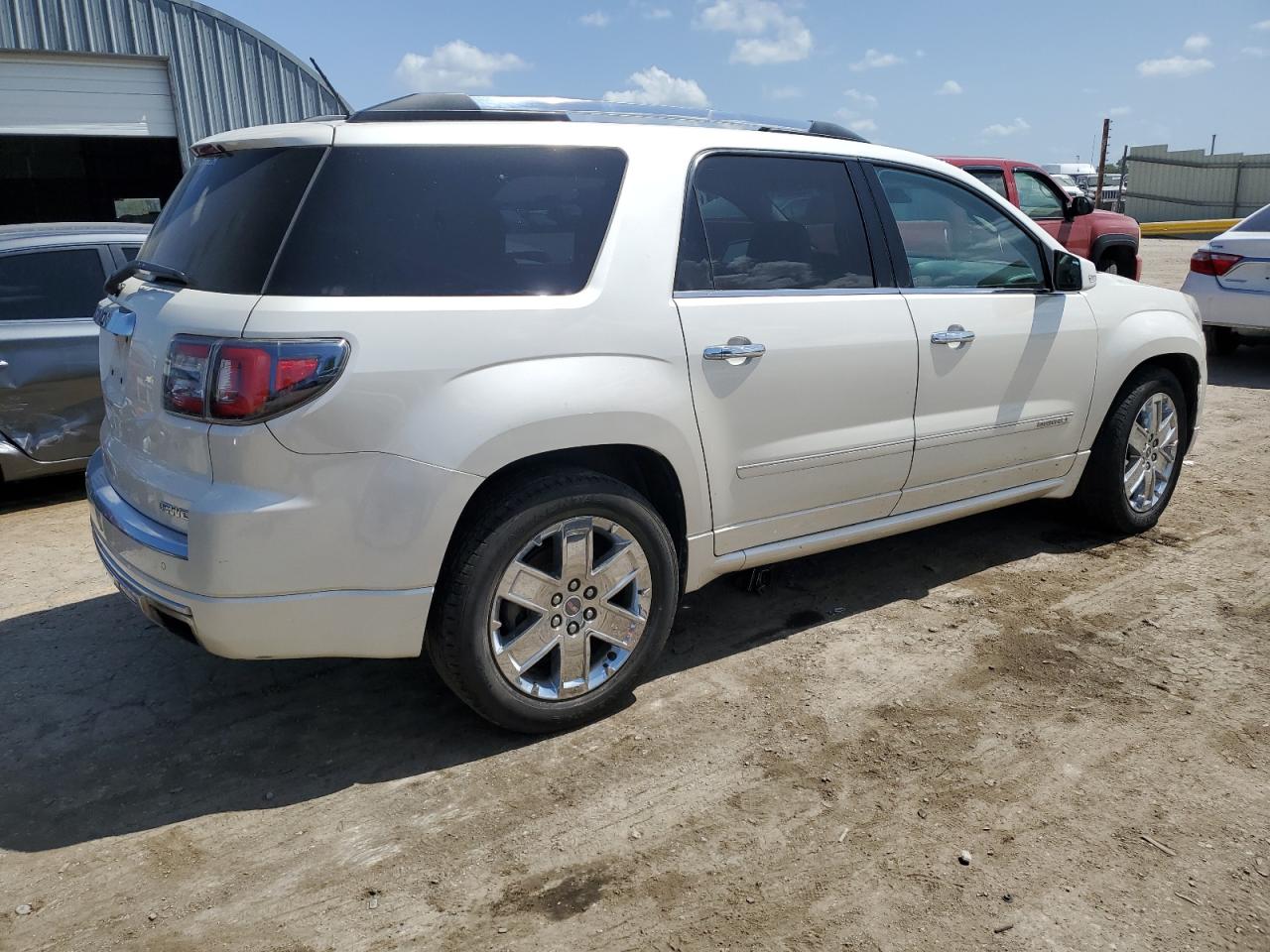 GMC Acadia Denali Image 2