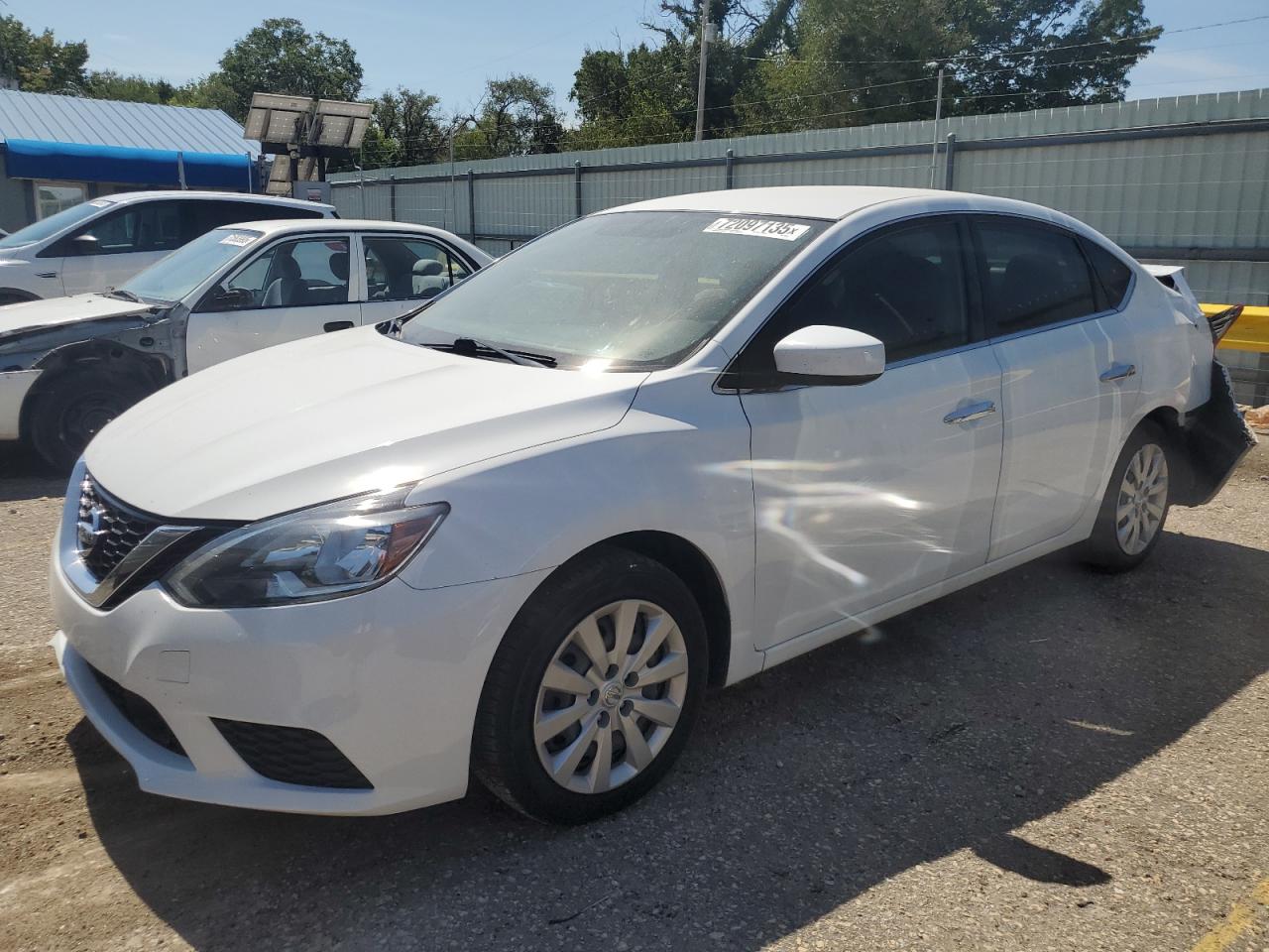 Nissan Sentra S Image 1