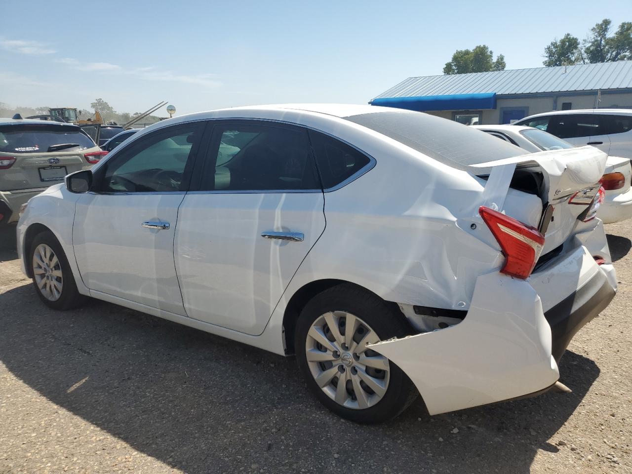 Nissan Sentra S Image 3