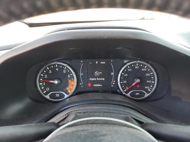 Jeep Renegade Latitude Image 3