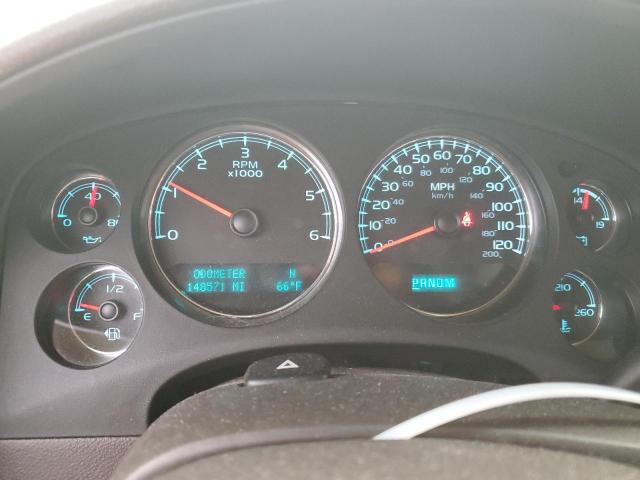 GMC Yukon Denali Image 11