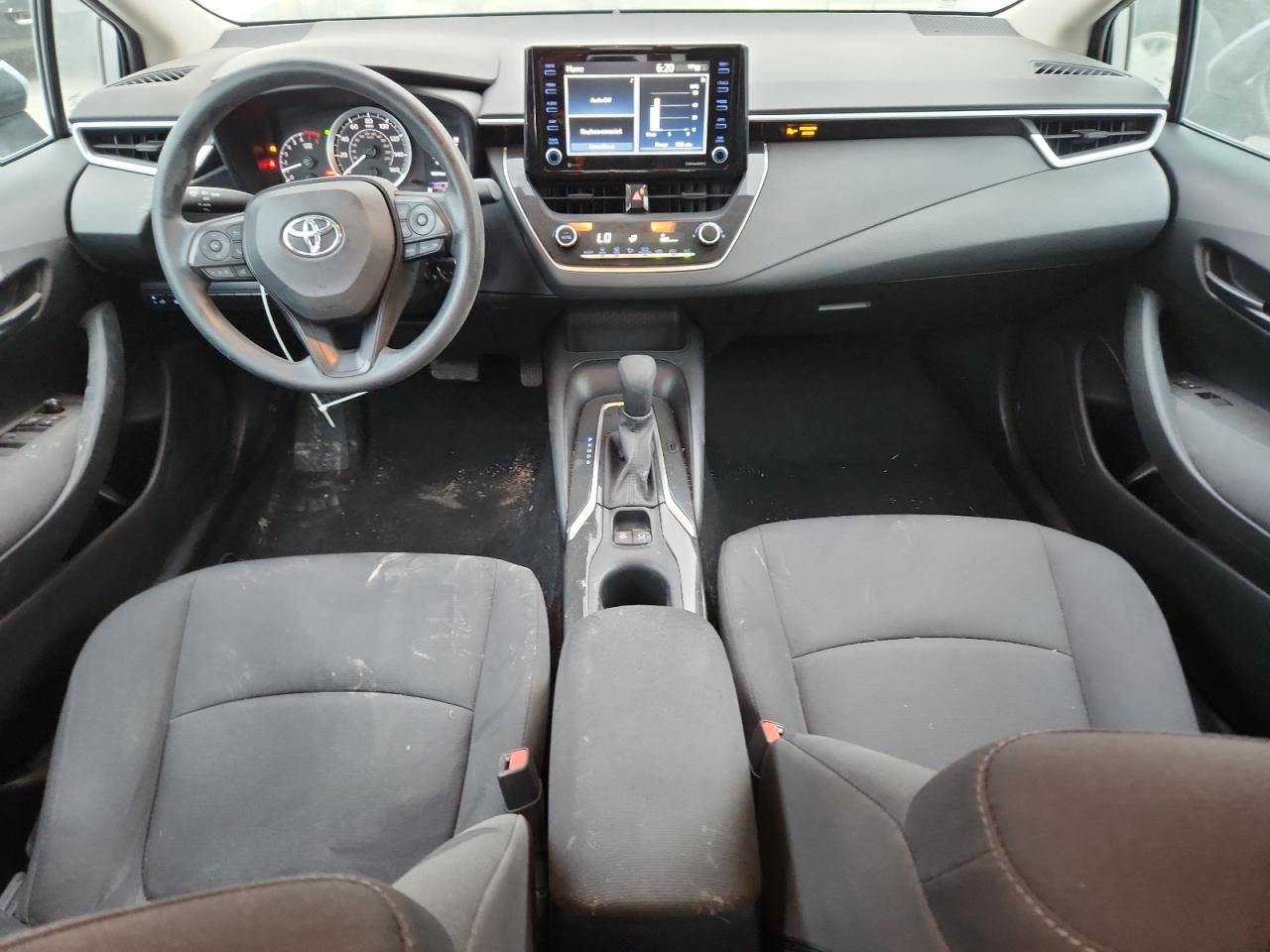 Toyota Corolla Le Image 11