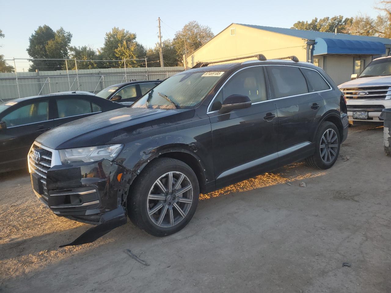 Audi Q7 Premium Plus Image 1