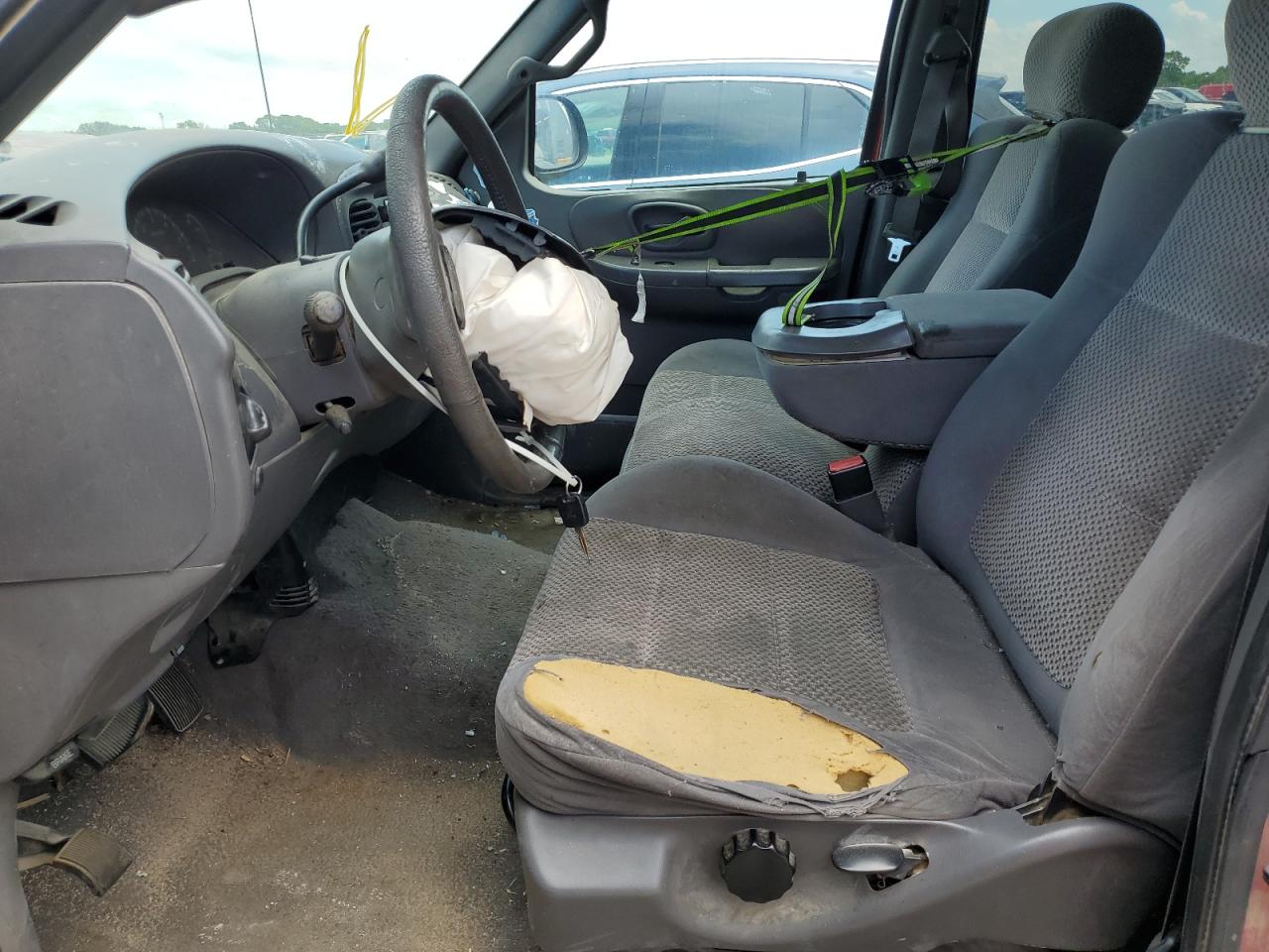 Ford F-150 Supercrew Image 5