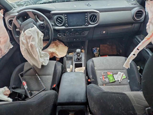 Toyota Tacoma Double Cab Image 4