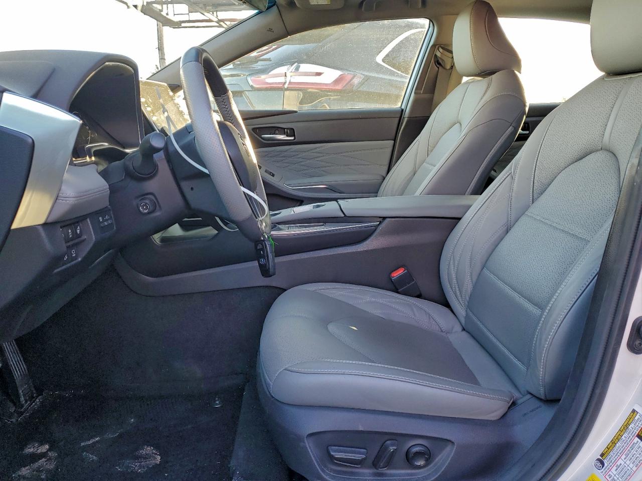 Toyota Avalon Limited Image 10