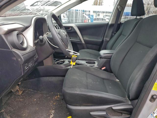 Toyota RAV4 Le Image 6