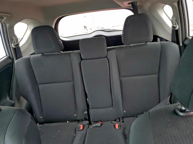 Toyota RAV4 Le Image 5