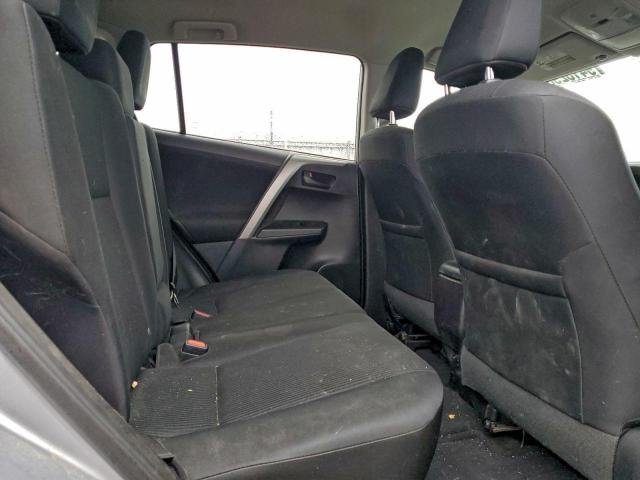 Toyota RAV4 Le Image 9