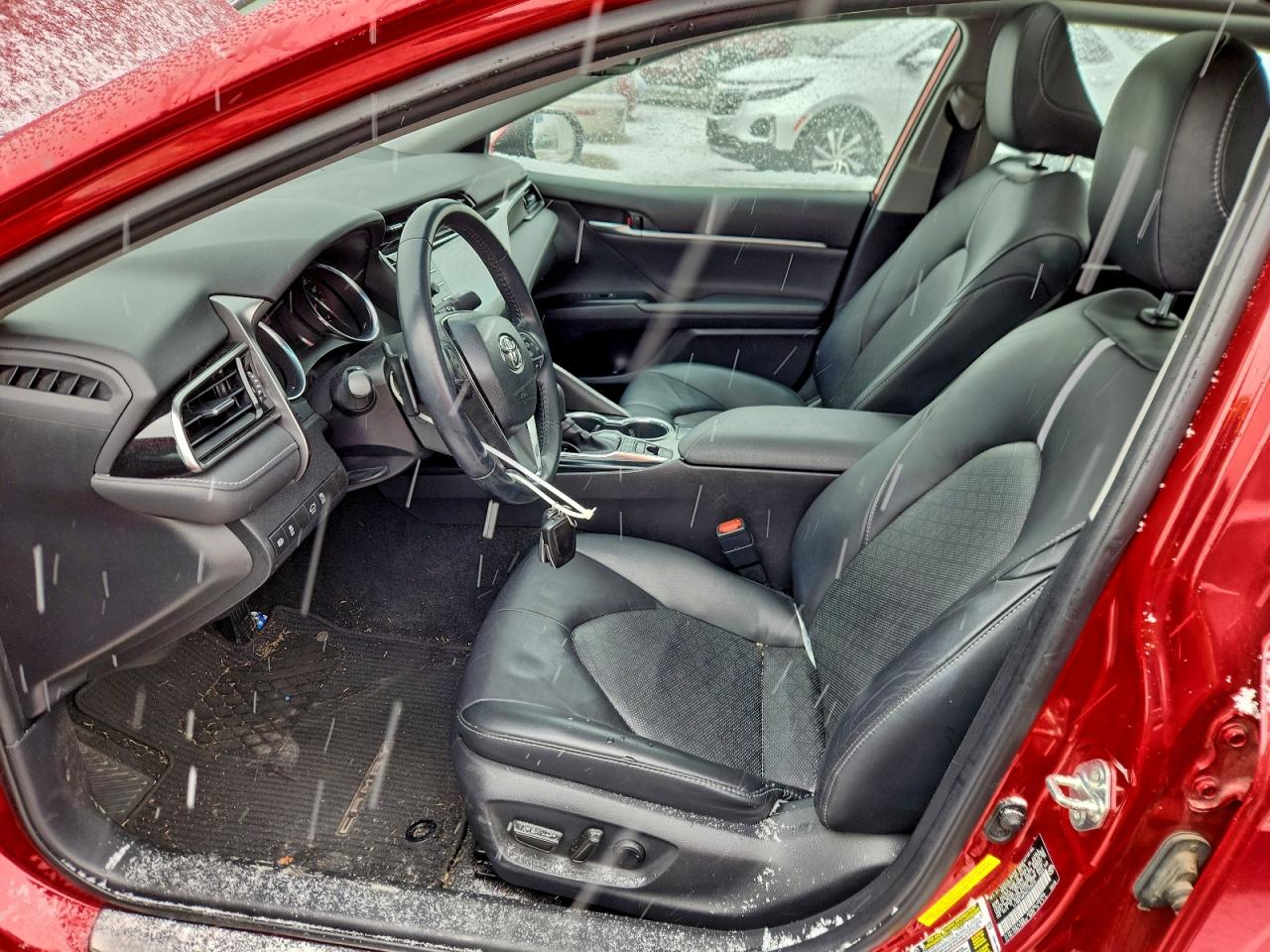 Toyota Camry Xse Image 11