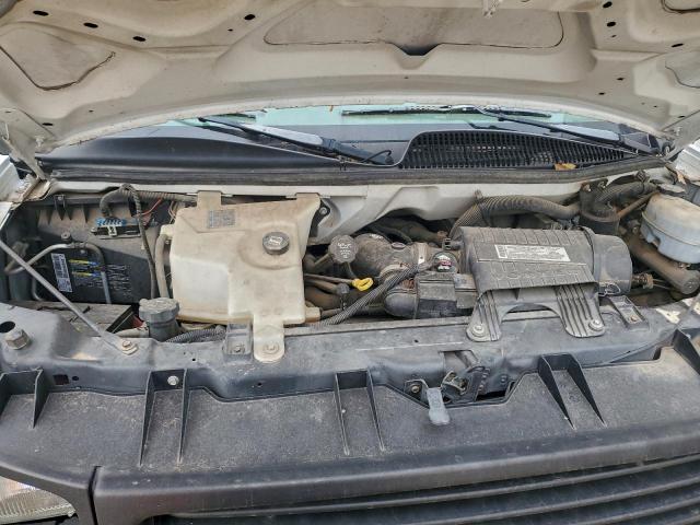 GMC Savana Cutaway G3500 Image 5