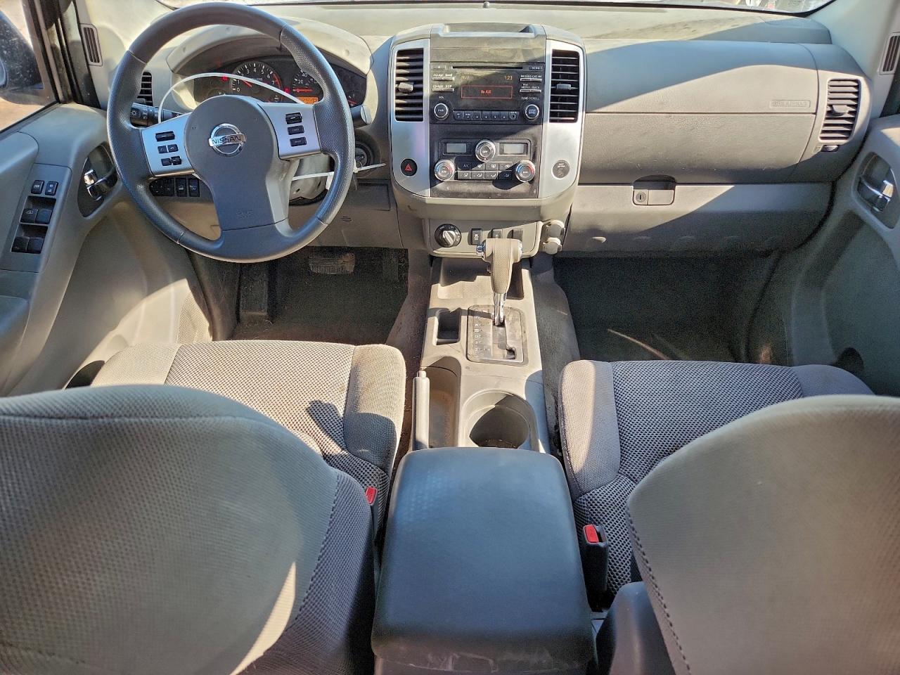 Nissan Frontier S Image 4