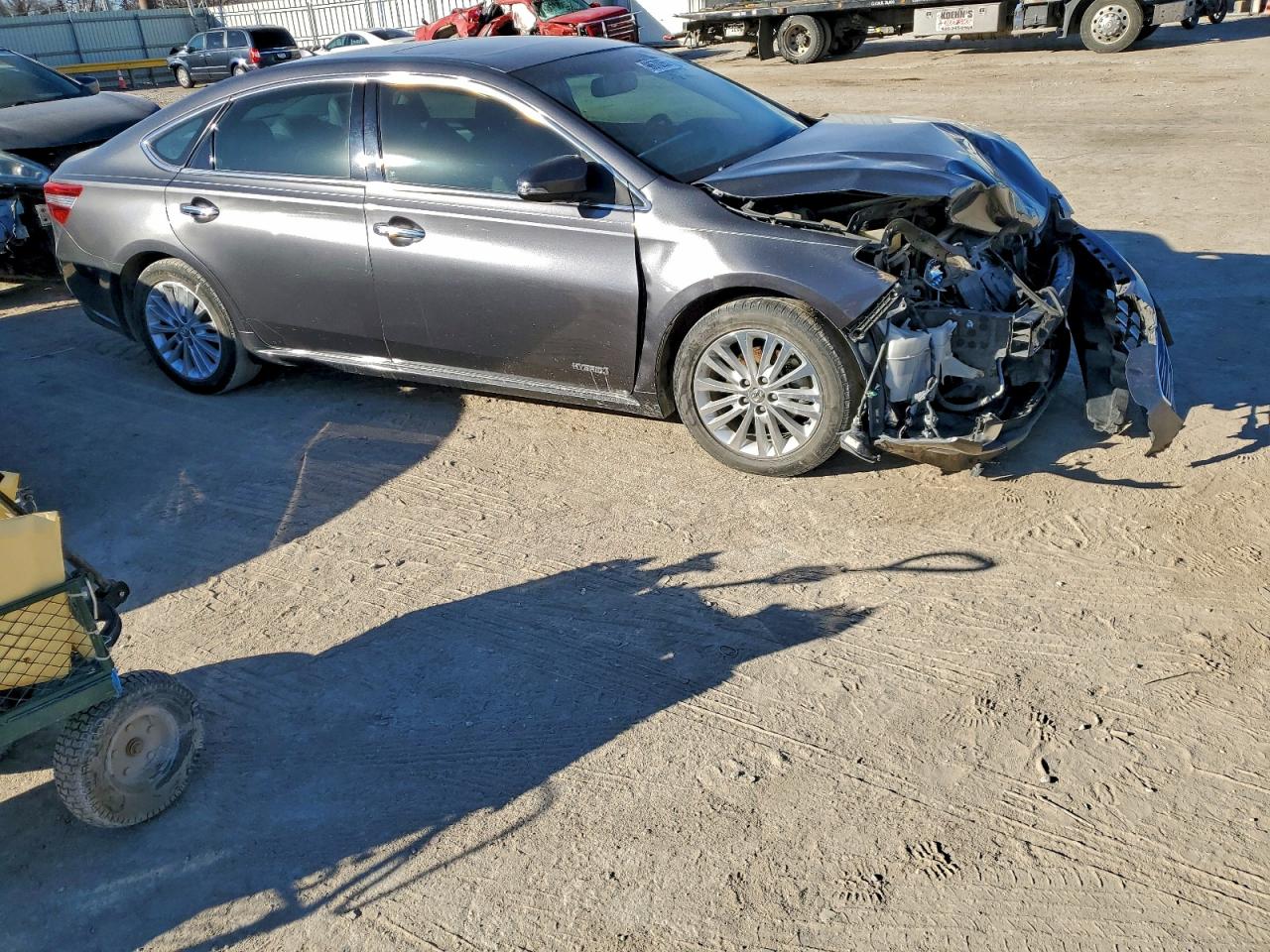 Toyota Avalon Hybrid Image 5