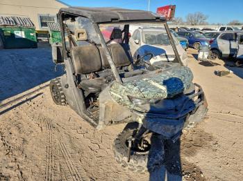  Salvage Can-Am Defender