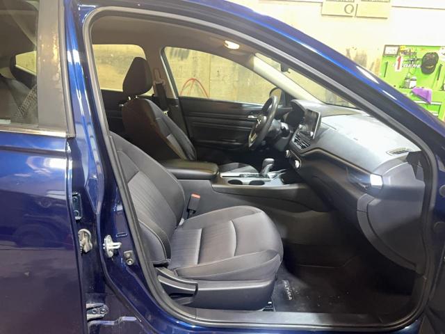 Nissan Altima S Image 3