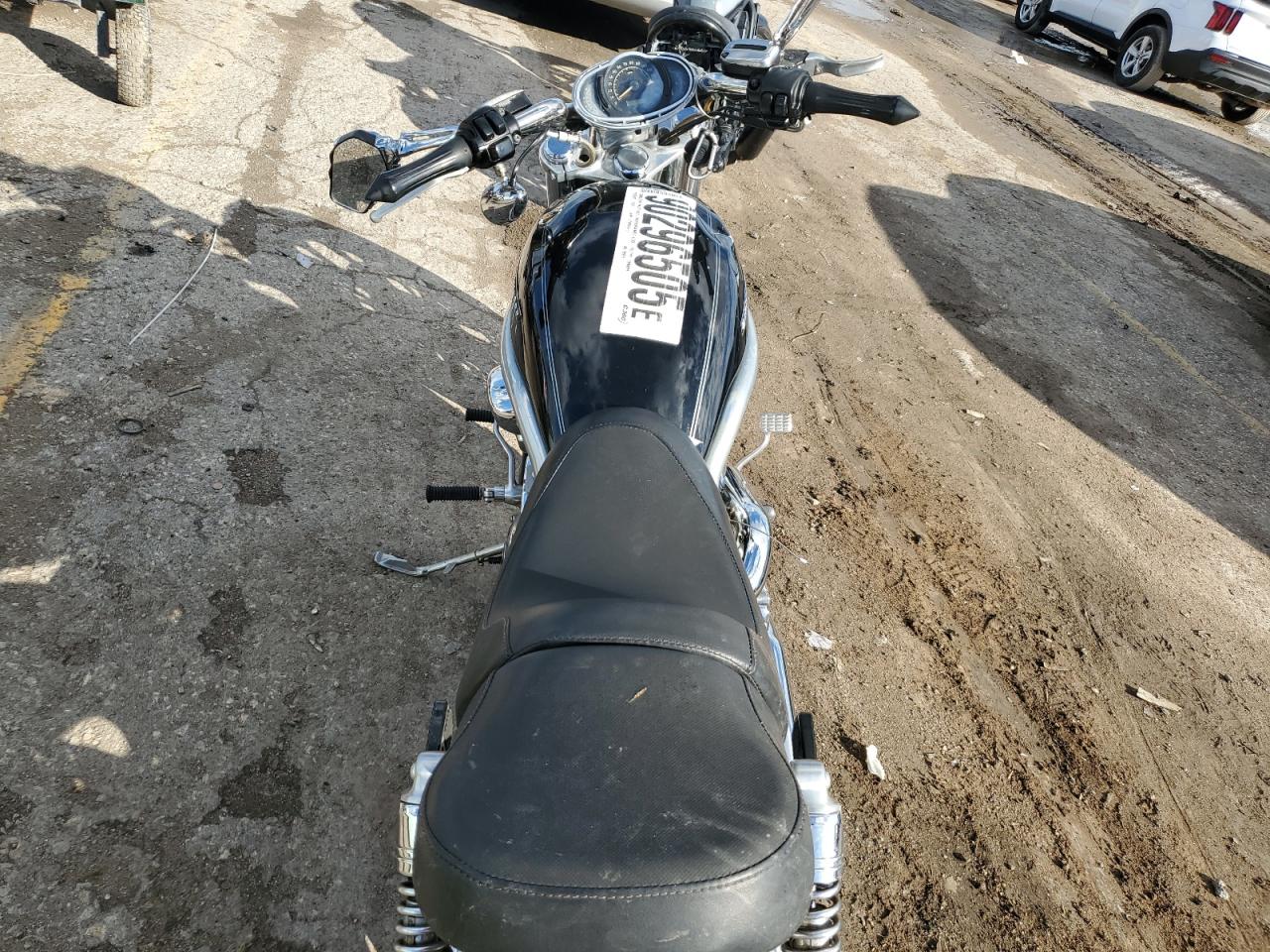 Harley-Davidson Vrs Image 7