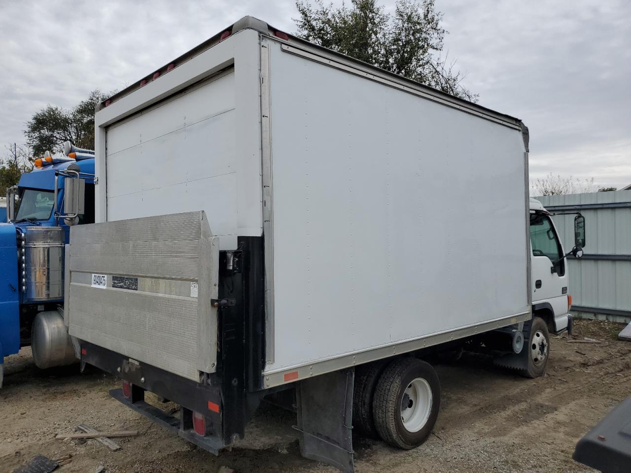 GMC W-series W35042 Image 7