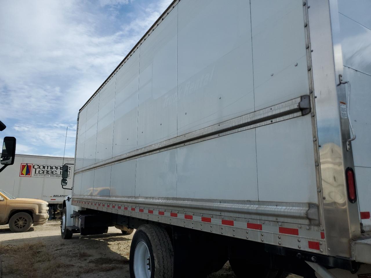 Freightliner M2 106 Medium Duty Image 9