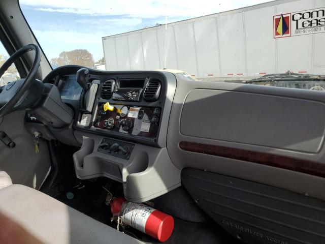 Freightliner M2 106 Medium Duty Image 3