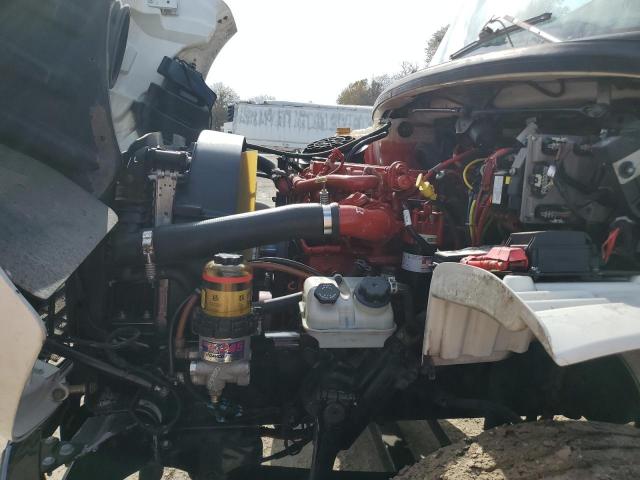 Freightliner M2 106 Medium Duty Image 8