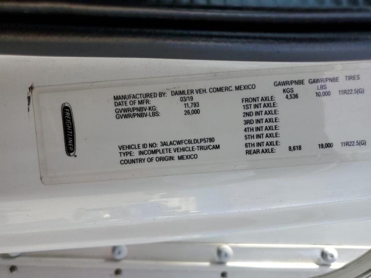 Freightliner M2 106 Medium Duty Image 7