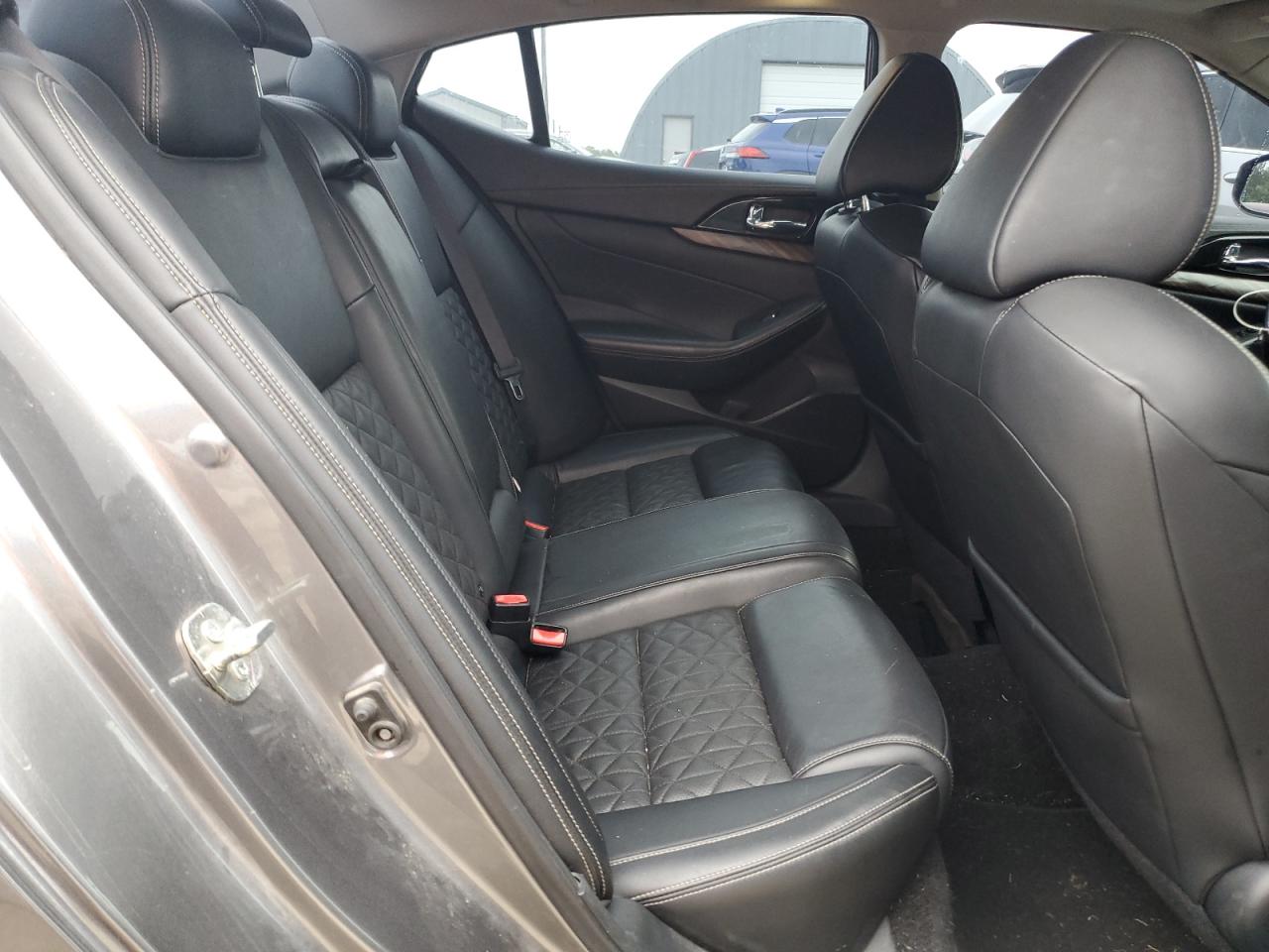 Nissan Maxima 3.5s Image 2