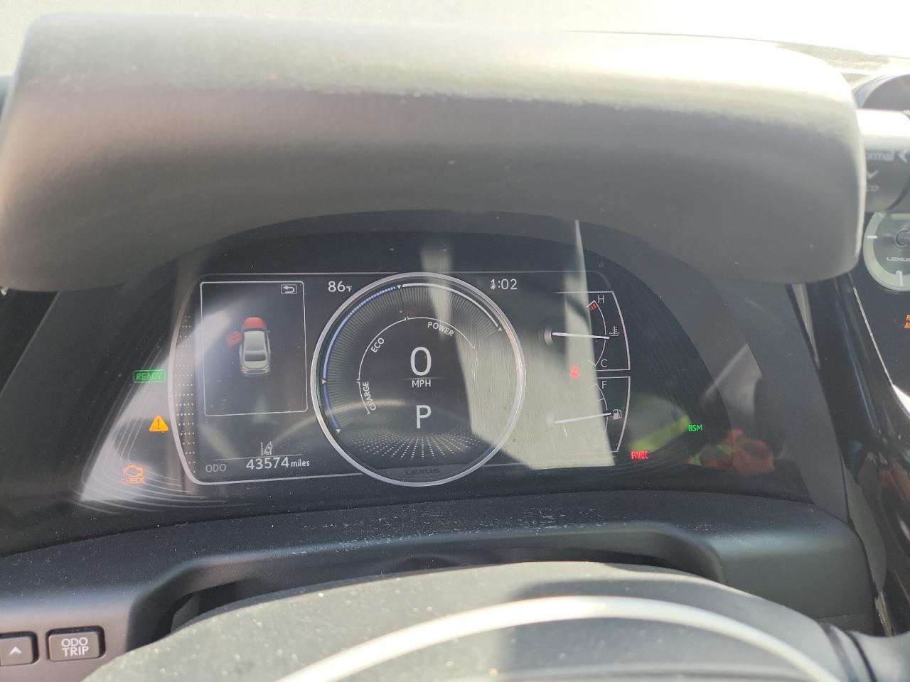 Lexus Es 300h Base Image 10