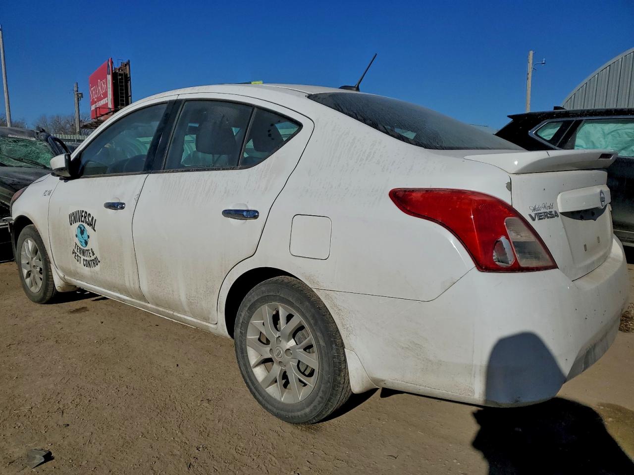 Nissan Versa S Image 2