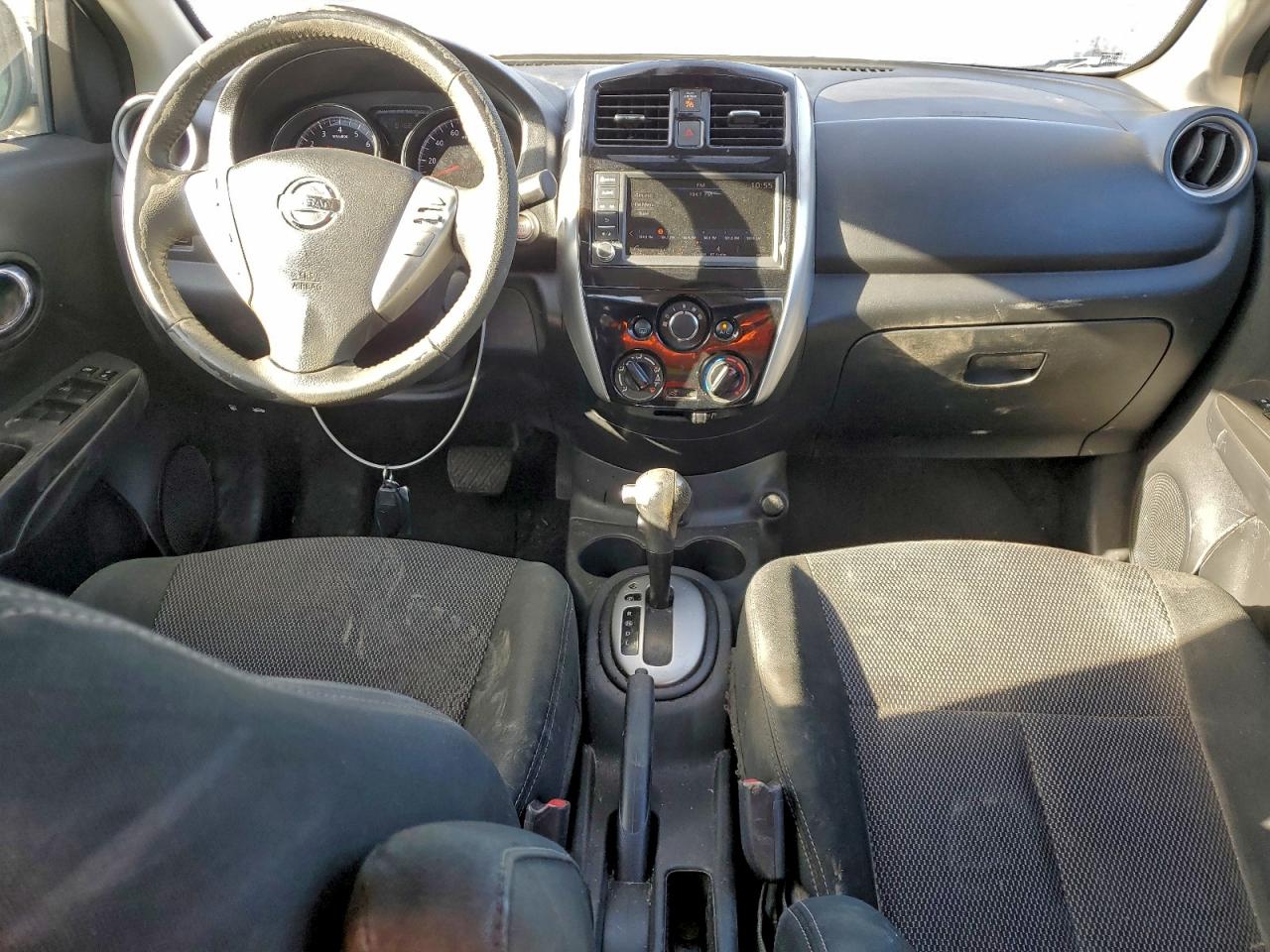 Nissan Versa S Image 11