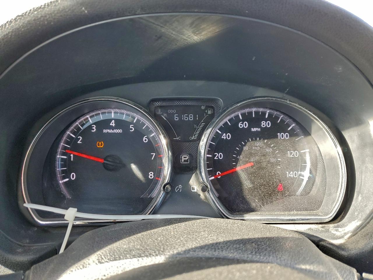 Nissan Versa S Image 7